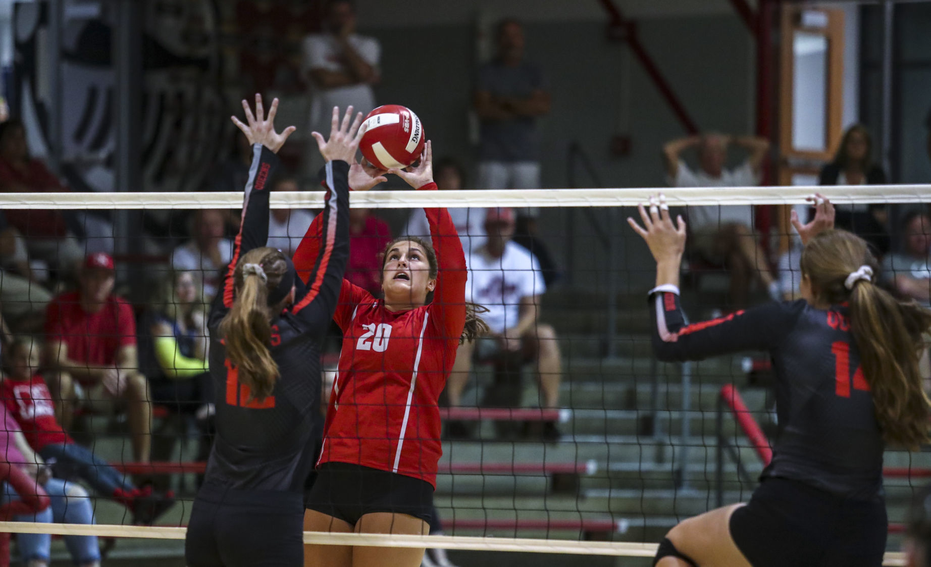 082118-mac-volleyball-014